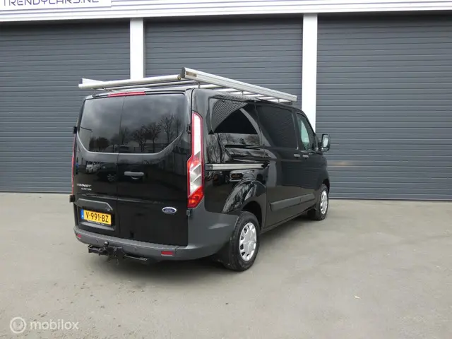 Ford Transit Custom 2
