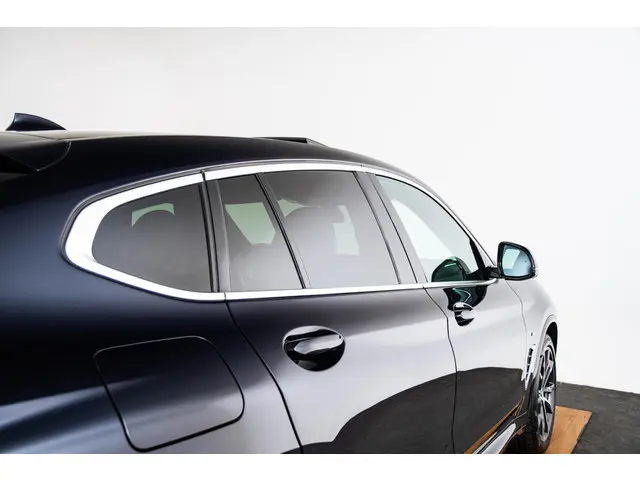 BMW X4 xDrive20i 2020 Benzine 29