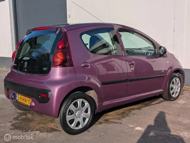 Peugeot 107 1.0 Envy/ Nieuwe APK! 2013 Benzine 5