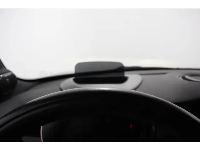 MINI Electric Cooper Charged 33 kWh 2020 Elektrisch 13