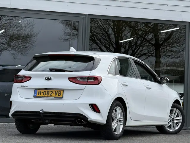 Kia Ceed 1.0 T-GDi DynamicLine 2020 Benzine 2