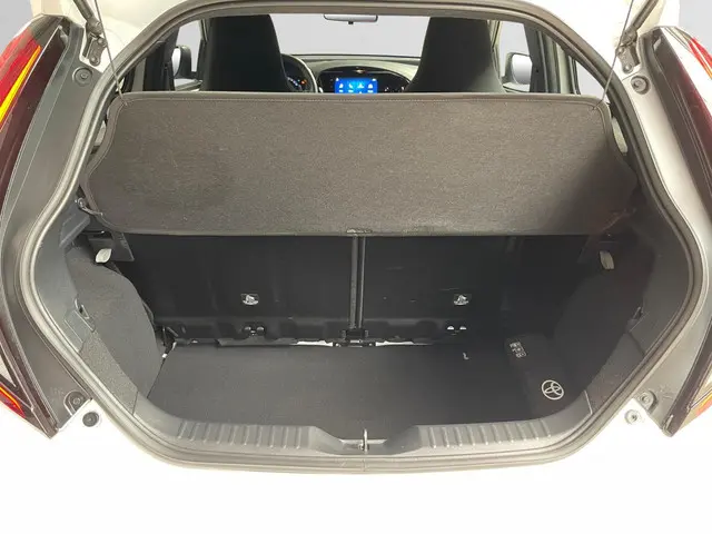 Toyota Aygo X 1.0 VVT-i MT Play Limited 2024 Benzine 18