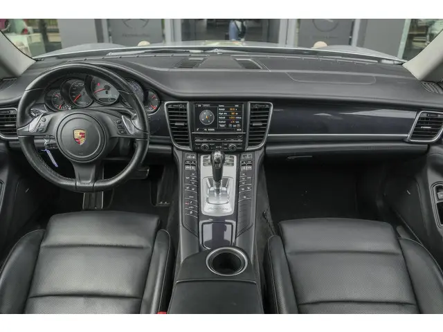 Porsche Panamera 3