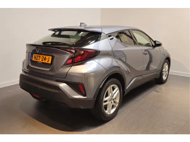 Toyota C-HR 1.8 Hybrid Dynamic 2020 Hybride Benzine 8