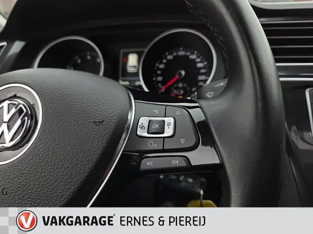 Volkswagen Tiguan 1.4 TSI Connected Series 2016 Benzine 14