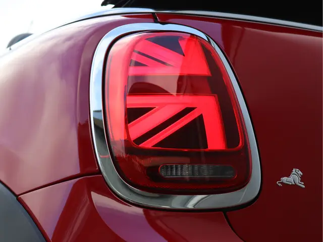MINI Cooper Cabrio John Works 232PK 2020 Benzine 20