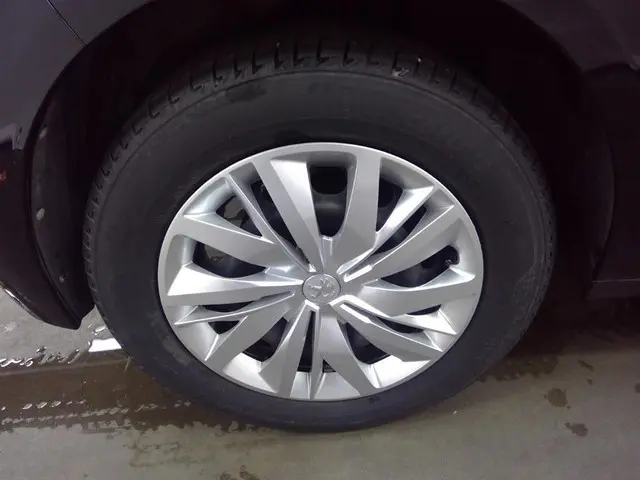 Peugeot 208 1.2 PureTech Like 1e eigenaar 2021 Benzine 21