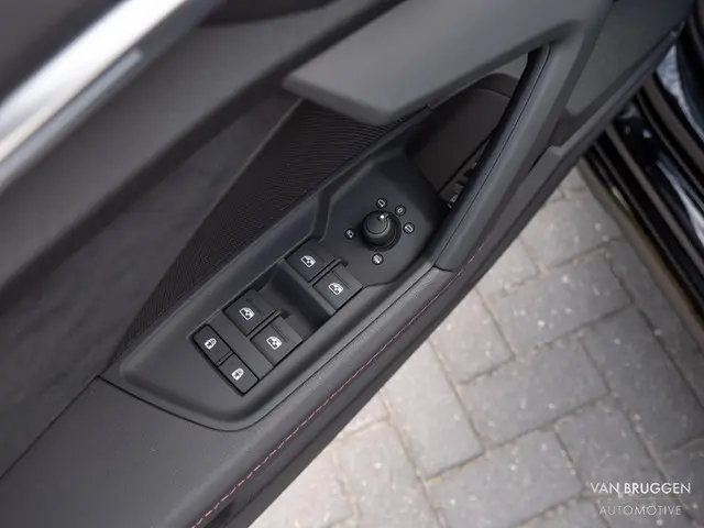 Audi A3 Sportback 45 TFSI e S-Line 2023 Hybride Benzine 38
