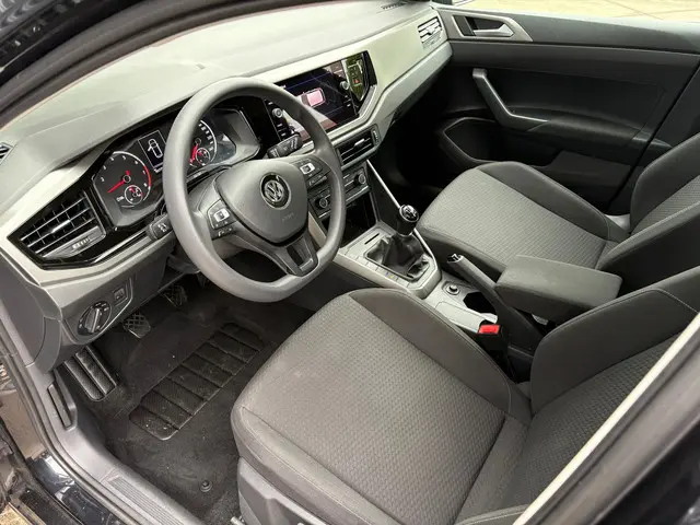 Volkswagen Polo 1.0 TSI Highline Business R 2019 Benzine 4