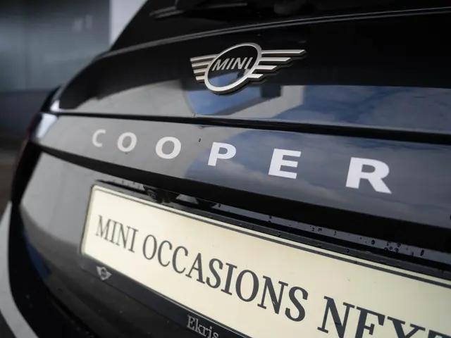 MINI 3-Deurs C 2025 Benzine 22