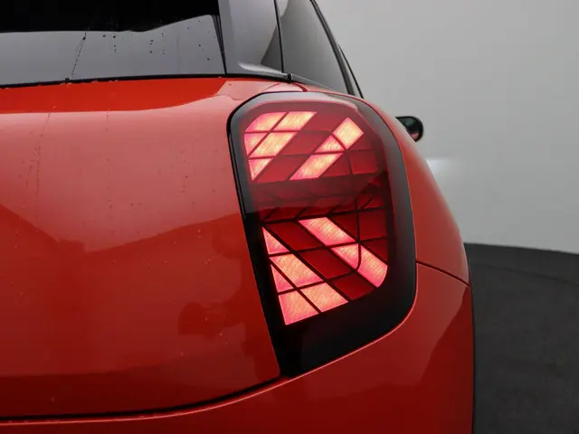 MINI Aceman John Cooper Works 2025 Elektrisch 21