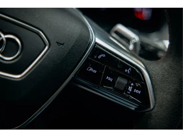 Audi RS6 RS 6 TFSI quattro 2022 Hybride Benzine 35