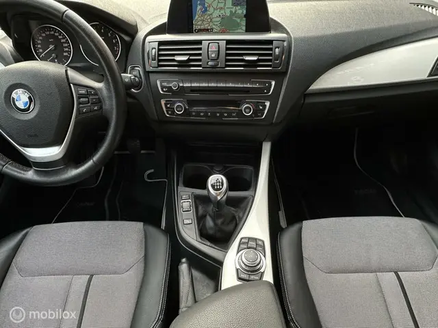 BMW 1 Serie 118i Urban Line 2014 Benzine 12