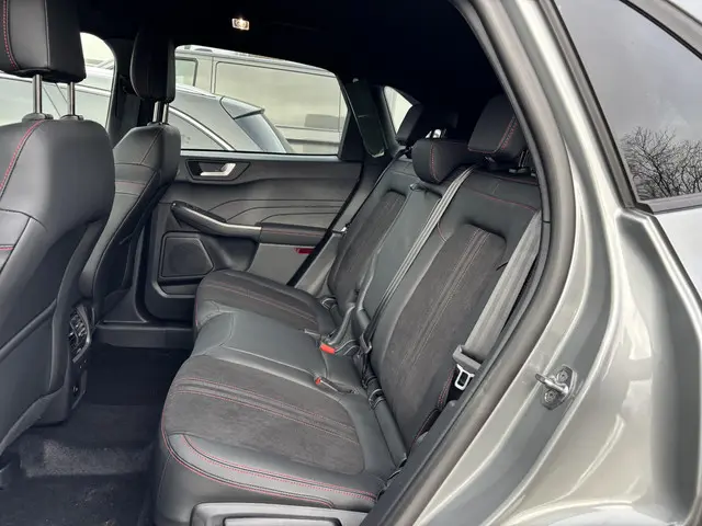 Ford Kuga 2.5 PHEV ST-Line X 2026 Hybride Benzine 28