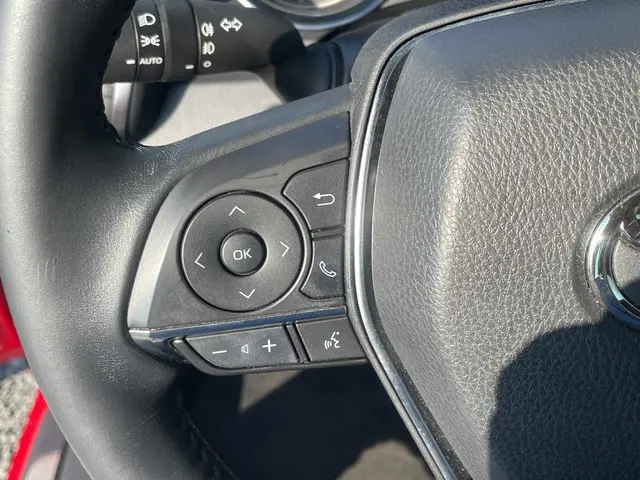 Toyota Camry 2.5 Hybrid Business + 2021 Hybride Benzine 14