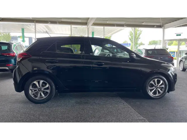 Hyundai i20 1.0 T-GDI Comfort 2018 Benzine 8