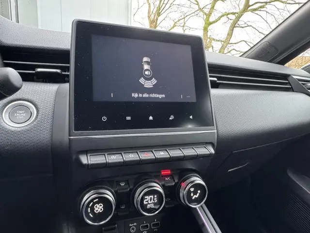 Renault Clio 1.0 TCe 92pk Intens 2022 Benzine 31