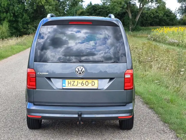 Volkswagen Caddy Maxi 1.4 TSI Trendline 5p 2018 Benzine 7