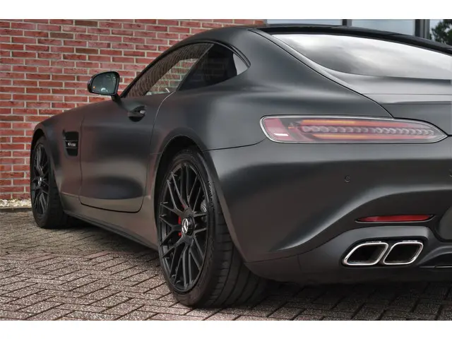 Mercedes-Benz AMG GT 4.0 S 2020 Benzine 34
