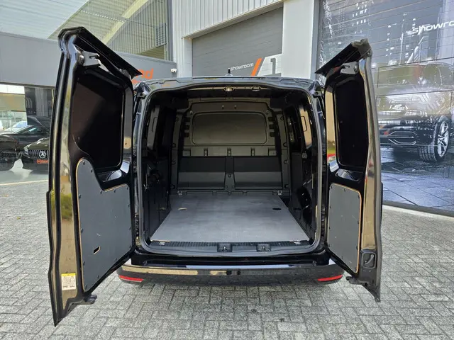 Volkswagen Caddy Cargo 1.5 TSI 2022 Benzine 11
