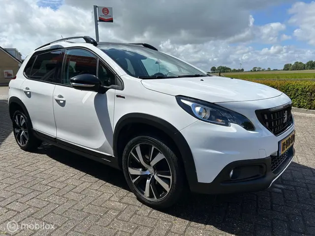 Peugeot 2008 1.2 PureTech GT-Line 2019 Benzine 3