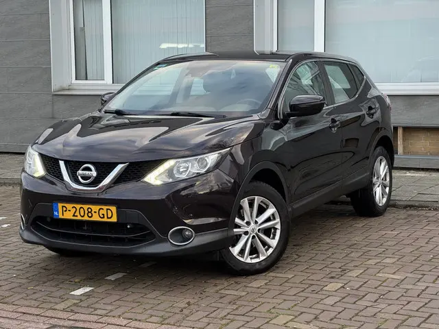 Nissan QASHQAI 1.2 Acenta 2015 Benzine 2