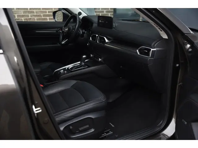 Mazda CX-5 2.5 SkyActiv-G 194 Luxury 2021 Benzine 4