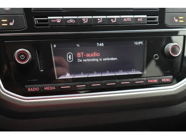 Volkswagen up! 1.0 BMT high up! 2019 Benzine 38