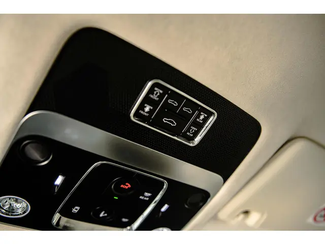 Bentley Flying Spur SPEED 6.0 W12 2023 Benzine 38
