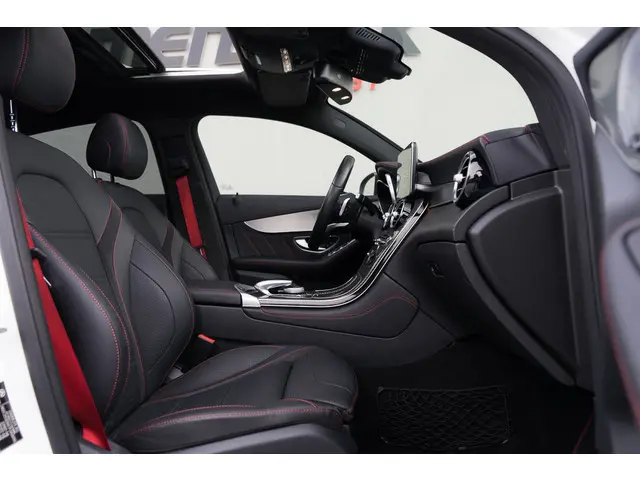 Mercedes-Benz GLC Coupé AMG 43 4MATIC 2018 Benzine 6