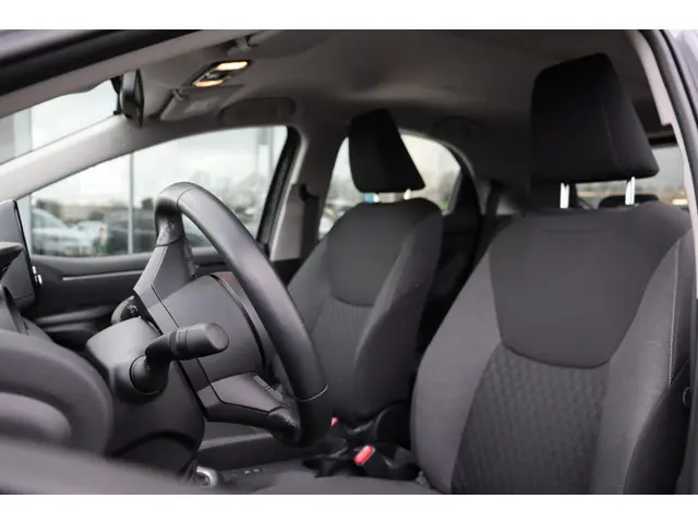 Toyota Yaris 1.5 VVT-i Dynamic 125pk 2023 Benzine 6