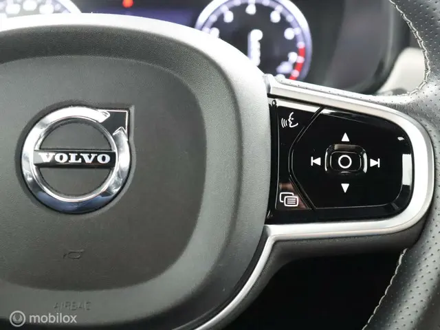 Volvo V90 2.0 T4 R-Design | ACC | PILOT | LEER | 2019 Benzine 69