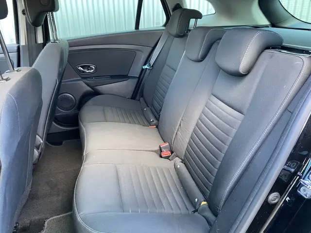 Renault Mégane Estate 1.2 TCe Limited 2015 Benzine 6