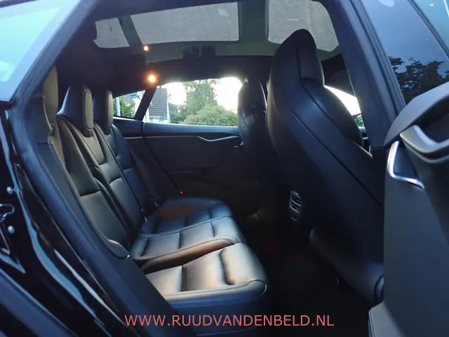 Tesla Model S Long Range 2019 Elektrisch 23