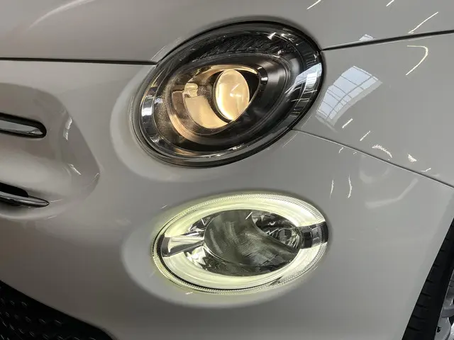 Fiat 500C 0.9 TwinAir Turbo Lounge 2018 Benzine 32