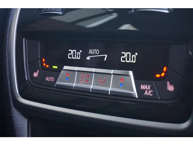 BMW X6 xDrive40i 2026 Benzine 17