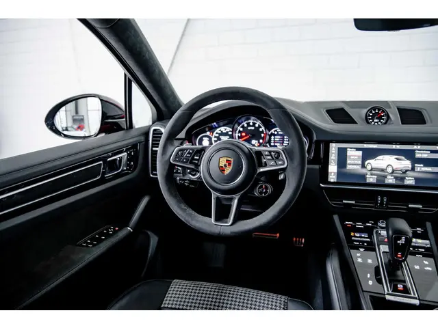 Porsche Cayenne Coupé 4.0 GTS 2021 Benzine 23