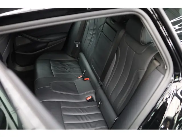 BMW 5 Serie Touring 530i High Executive | 2018 Benzine 28