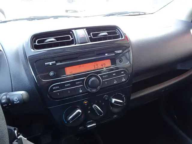 Mitsubishi Space Star 1.2 Cool+ Edition 2021 Benzine 19