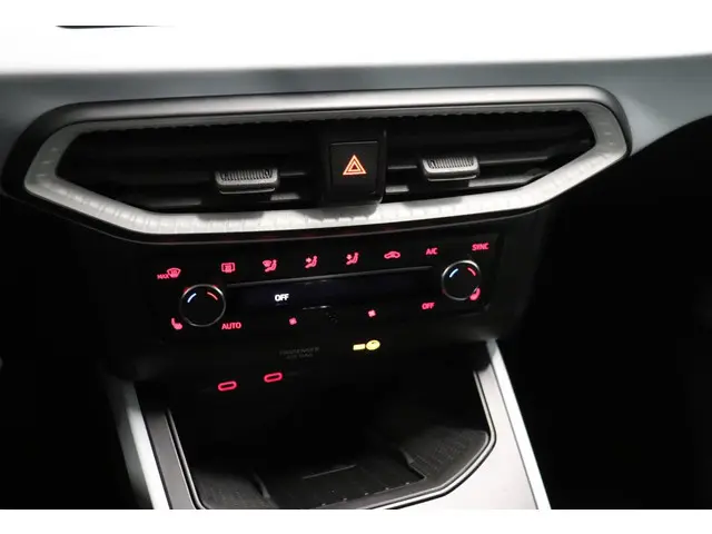 SEAT Arona 1.0 TSI Style Business Intense 2021 Benzine 16