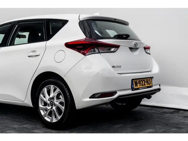 Toyota Auris 1.3 Now RIJKLAAR INCL:GARANTIE 2018 Benzine 22