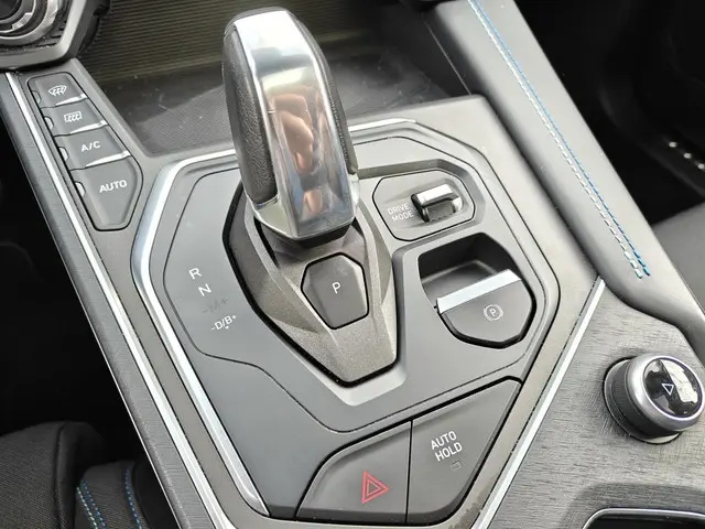 Lynk & Co 01 1.5 2022 Hybride Benzine 13