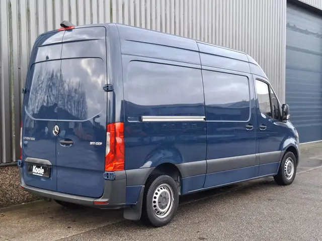 Mercedes-Benz Sprinter 311 2.2 CDI L2H2 2019 Diesel 9
