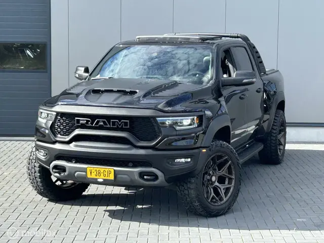 Dodge Ram 1500 2