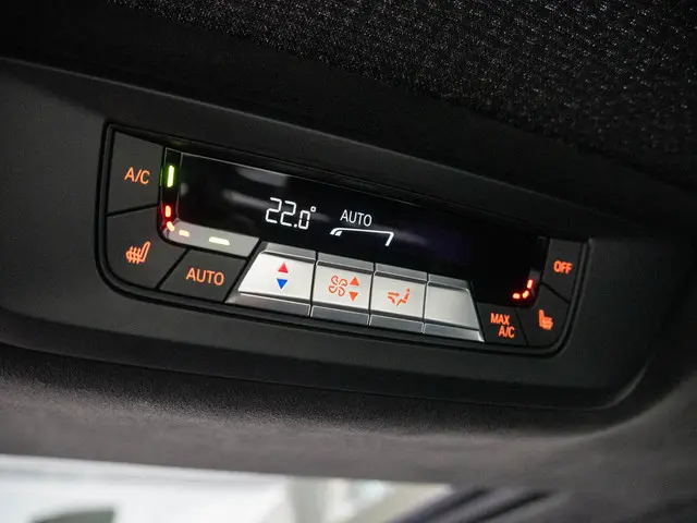 BMW X7 M60i xDrive 2023 Benzine 65