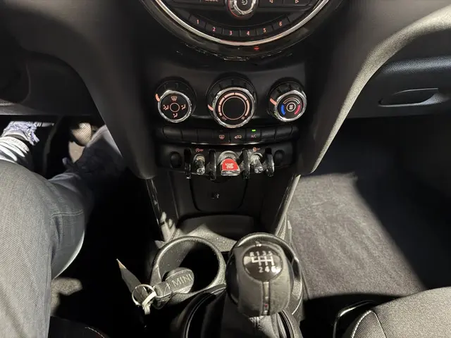 MINI One Mini 1.5 Grey Colour 100 PK 2019 Benzine 34