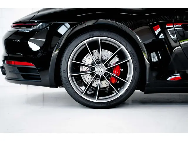 Porsche 911 Carrera Cabriolet 2020 Benzine 14