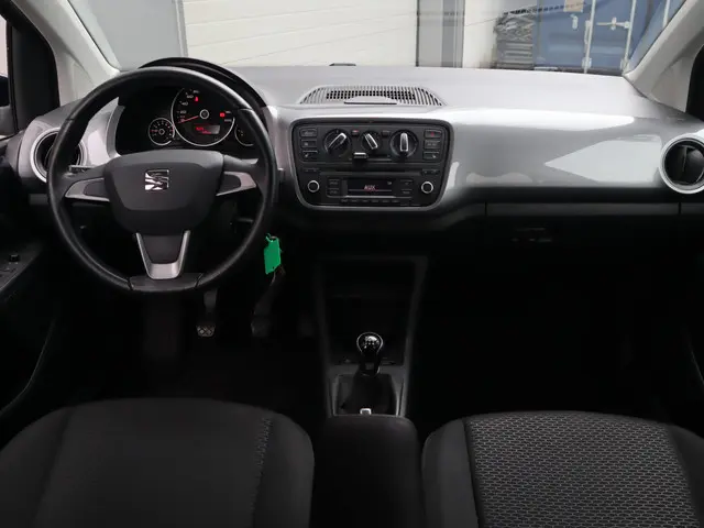 SEAT Mii 1.0 Sport Dynamic 2014 Benzine 5