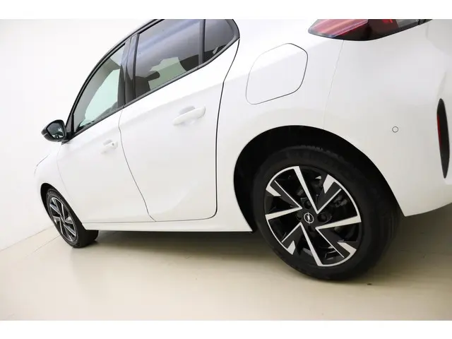 Opel Corsa 1.2 Turbo GS 2024 Benzine 16