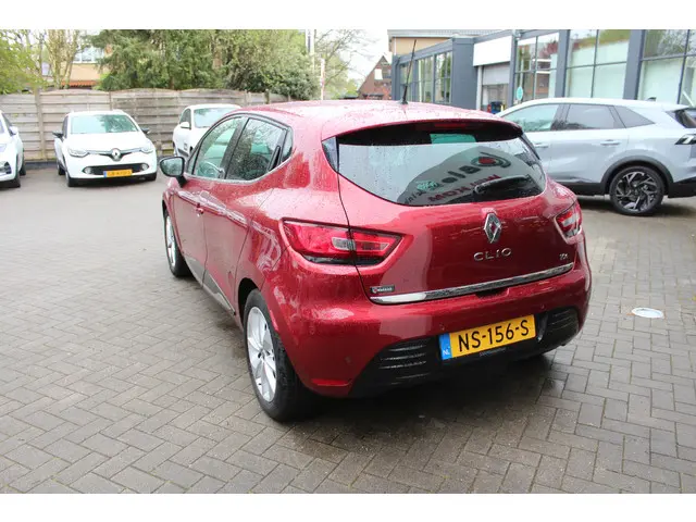 Renault Clio 0.9 TCe Limited 90 pk 2017 Benzine